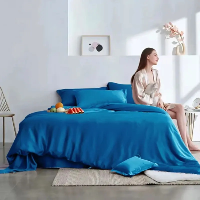 100% Mulberry Silk Bedding Set - 4-Piece Luxury Cooling Duvet Cover Set for Better Sleep - Image 10