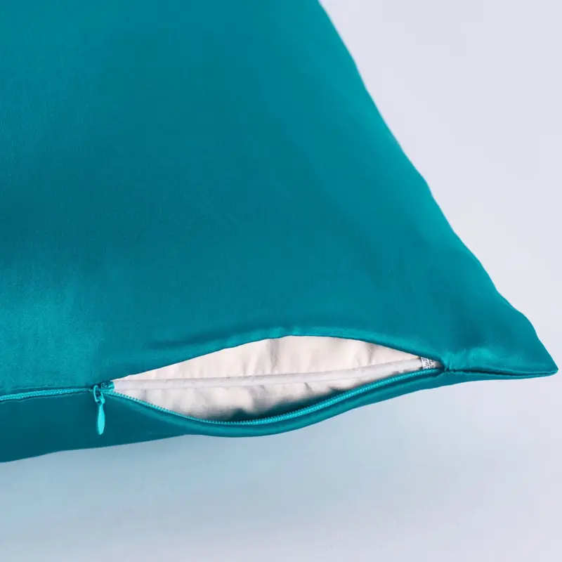100% Mulberry Silk Pillowcase - 22 Momme Luxury Zippered Cover for Hair and Skin Protection - Image 4