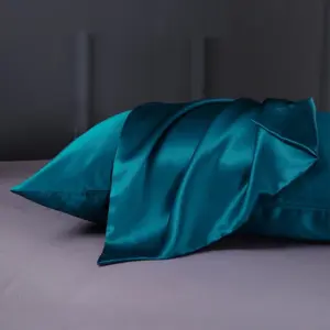 100% Mulberry Silk Pillowcase - 22 Momme Luxury Zippered Cover for Hair and Skin Protection