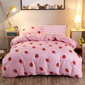 100% Bamboo Fiber Duvet Cover Set - King Size Strawberry Print Luxury Bedding for All Seasons