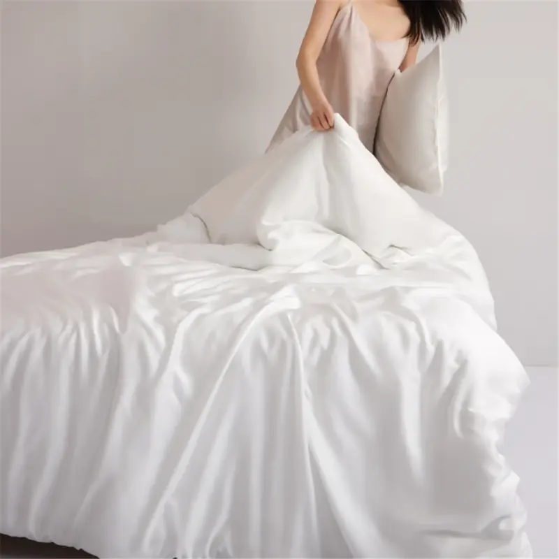 100% Mulberry Silk Bedding Set - Queen King Size Luxury 4-Piece White Collection for Ultimate Sleep Comfort - Image 5